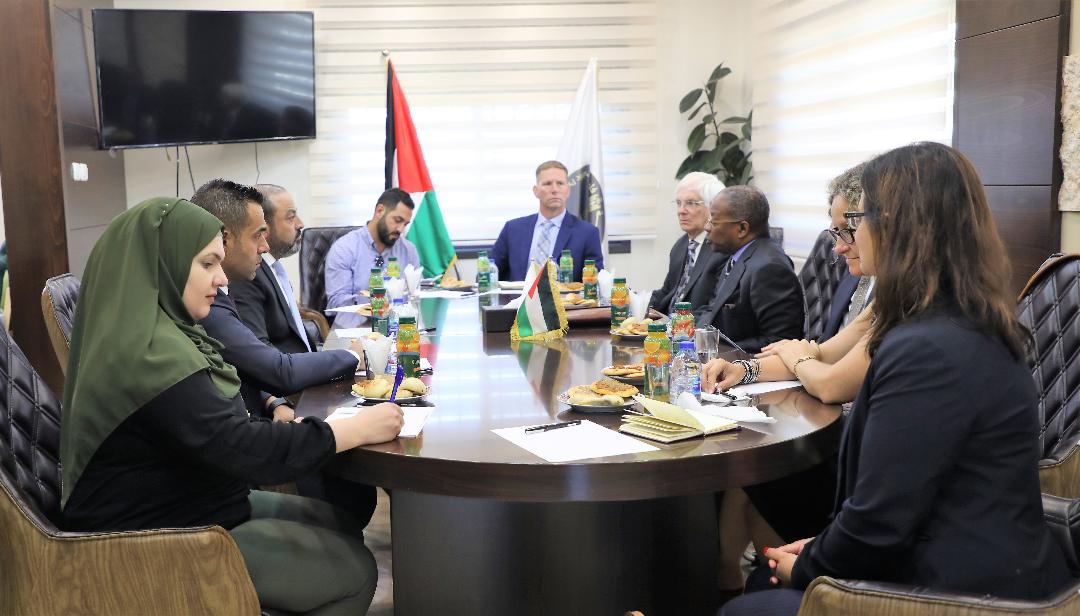 النائب العام خلال لقائه مساعد وزير الخارجية الأميركي للشؤون الدولية لمكافحة المخدرات وإنفاذ القانون تود روبنسون